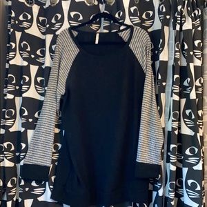 Long sleeved Beeson River lightweight sweater 2XL